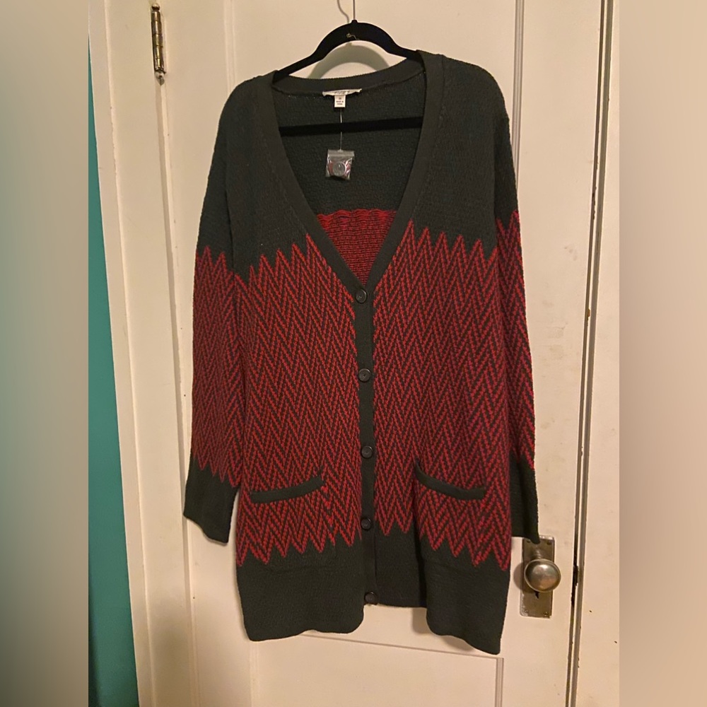 Liz Claiborne 3x Red/Gray Herringbone Cardigan.